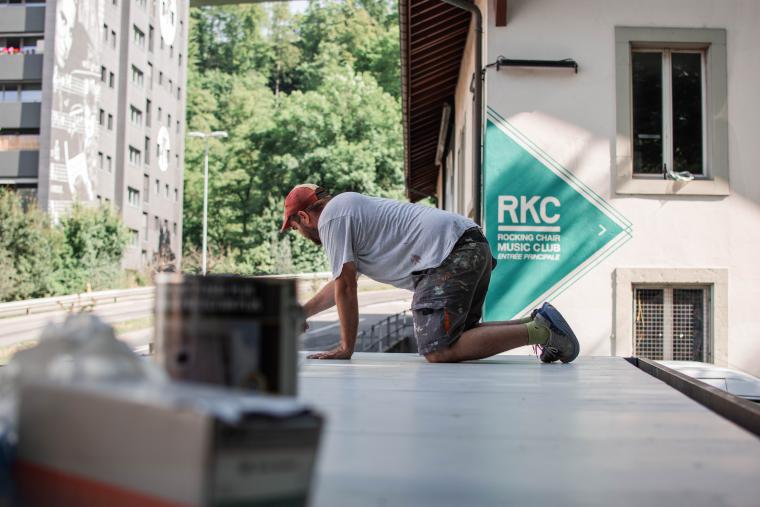 Montage exposition LIGNE(S)202